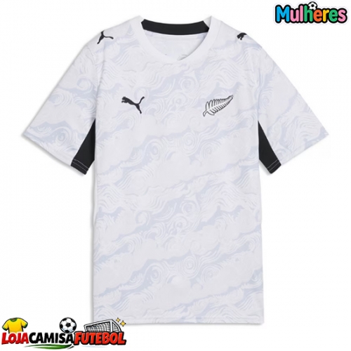 Camisa de Futebol Nova Zelândia Equipamento Secundário Mulheres Mundo 2026 Manga Curta